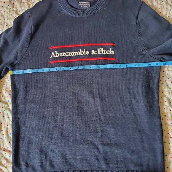 Abercrombie and Fitch men's sweater size Large. - Picture 8 of 10